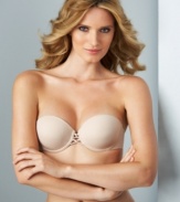 A strapless bra with a perfect fit: you'll fall for the adorable crisscross detailing and stay-put style of this Wacoal must-have. Style #65442