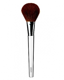 Unique, tapered, natural-bristle brush for flawless, even application of powder foundation. Anti-bacterial. Apply powder foundation like an expert. Unique, tapered, natural-bristle brush gives you superb control for flawless, even application and a natural-looking finish. Cliniques anti-bacterial technology helps ensure the highest level of hygiene.