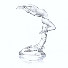 Collectible Lalique figurine is made of hand made art glass by the masters at Lalique in France. A beautiful piece, you'll be proud to display, that can be passed down through the generations to come.