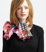 An ultra-feminine, vivid shopping print adds flair to this sumptuous silk wrap.SilkAbout 36 X 36Dry cleanMade in Italy