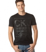 Bold style. The classic black on black of this Calvin Klein t-shirt gives it a monolithic look.