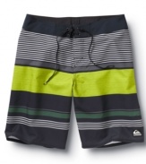 In an iconic trio of hues, these Quiksilver board shorts are an all-American classic with a cool twist.