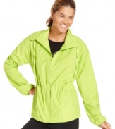 Get the performance you need with the look you want: Ideology's sporty anorak jacket makes covering up post-workout a pleasure!