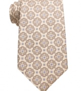 Add the defining print on this Tasso Elba tie to any solid shirt for a statement that can't be missed.