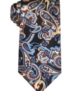 Paisley takes any 9-to-5 outfit through dinner and drinks flawlessly with this Countess Mara silk tie.