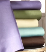 Splendidly soft and sleek, this 800-thread count sheet set offers a simple design, but with a contemporary look and feel. Choose from an array of chic hues for your bedroom.