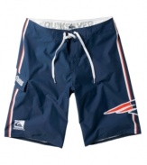 Weather might change but your love for football doesn't. Show off your allegiance to the New England Patriots even in the off-season with these NFL board shorts from Quiksilver.