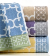 Shower your bath with beautiful color and design from Charter Club. This Trellis washcloth boasts a jacquard woven latticework design that offers exceptional softness and absorbency. Comes in an array of fresh hues.