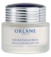 Relax the skin by nourishing and aromatherapy ingredients in a crème form. This crème fights all signs of environmental fatigue (pollution, dirt and fights skin fatigue. 1.7 oz jar. 