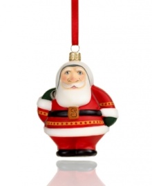 All belly, the Pudgy Santa ornament from Vaillancourt harkens back to another era. A design inspired by antique chocolate molds but crafted of hand-painted glass adds one-of-a-kind style to every Christmas tree.