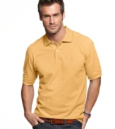 Cue up the classics. Prepare for anything with this Izod polo shirt that fits in anywhere you wear it. (Clearance)