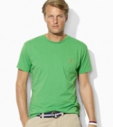 Classic-fitting short-sleeved T-shirt in lightweight jersey-knit cotton.