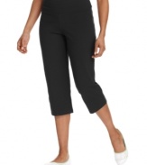 Get a slimming silhouette thanks to a built-in tummy panel in these easy petite capris from Style&co. Sport.