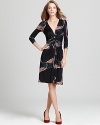 At once sophisticated and eclectic, this Issa London dress boasts tucking at the waist for a figure-flattering silhouette