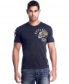 The perfect uniform for the weekend warrior, this T shirt from Affliction is the right way to approach your casual style.