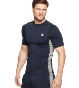 Get ready for your best workout with this dry-fit t-shirt from Champion.