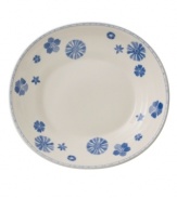 Vintage charm meets modern durability in the Farmhouse Touch pasta plate, featuring cornflower-blue florals and bands in premium porcelain from Villeroy & Boch.