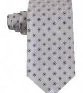 A classic pattern gives this Tasso Elba tie perennial appeal in your dress wardrobe.