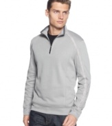 Even when the weather starts to dip, you keep your sense of style. This long sleeve quarter zip pullover by Calvin Klein will keep you in fashion mode.