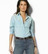 This Lauren Jeans Co. shirt offers polished style, tailored for a relaxed fit in ultrasoft cotton chambray.