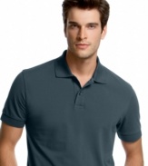 Classic good looks. Add this Hugo Boss polo shirt to your repertoire for timeless, tailored style.