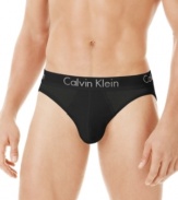 Lightweight cotton hip brief. Body-defining fit. Contour pouch flatters physique. U1703