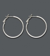 Simple and chic. Hoop earrings are a girl's best friend. This Giani Bernini pair is no exception with its smooth sterling silver setting and lever backing. Approximate diameter: 1 inch.