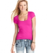 Tee-up in this trusty, everyday top from Planet Gold -- a reliable match for your favorite denim!