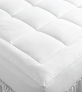 Relax upon luxurious 1000-thread count cotton without worrying about a thing! This mattress pad is crafted of quilted cotton on the top, while its reverse features waterproof, non-woven fabric for a secure combination of durability and comfort. In addition, its four-sided warp-knitted elastic skirt keeps this pad in place.