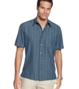 Your favorite style, revamped for warm-weather comfort. Go plaid all year in this Via Europa short-sleeved shirt.