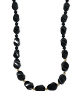 Make a statement. Alternating onyx (317 ct. t.w.) and gold beads create a striking look on this chunky EFFY Collection necklace. Set in 14k gold. Approximate length: 19 inches.