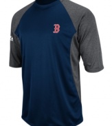 At home or on the road, show your true colors and support your favorite team with this color-blocked MLB Boston Red Sox shirt from Majestic.