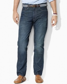 The classic-fitting Cortlandt jean channels casual polish with a dark wash and a relaxed, straight leg.