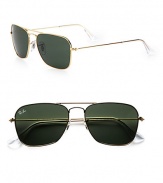 Handsome frames with the traditional aviator style. Available in gold frames with crsytal green lenses.Metal100% UV ProtectionMade in Italy