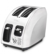 Brushed stainless steel stands out on your countertop and is backed up by incredible precision & speed. With 6 browning levels, this toaster meets the gold standard and a high-lift level rids you of sticky situations and ruined toast. Model TT5600004.