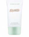 This gentle cleanser combines sea algae fibers and white pearl powders to purifiy, re-mineralize and promote a healthy-looking, bright complexion. Magnetized tourmaline and La Mer's exclusive Deconstructed Waters enable The Cleansing Foam to thoroughly, yet tranquilly, draw dirt, debris and makeup out and away from even the most delicate complexion ­providing the pure, crisp feeling of refreshed skin. 4.2 oz. 