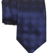 Stay on the grid with this patterned silk tie from Hugo Boss.