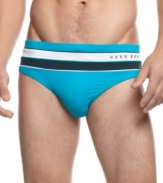 No resistance in the water and less in the sun. Tan up and cool down with these swim briefs from Hugo Boss.