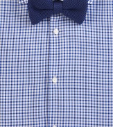 A waffle-textured silk weave in a simple, solid color bow tie.SilkDry cleanMade in Italy