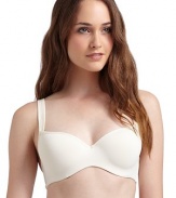 THE LOOKAdjustable shoulder straps convert from crisscross to halterSeamless molded microfiber cups with underwire supportSmooth, sleek designSide boningElastic hemAdjustable back hook-and-eye closureTHE MATERIALNylon/elastaneFully linedCARE & ORIGINHand washImported