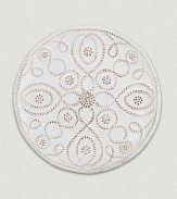 Bring the outdoors inside with a set of four beautifully detailed, hand-finished stoneware plates with a scrolling design that celebrates the splendor and romance of the world's most beautiful gardens. Set of 4 arrives in a gift box Chip resistant 6¼ diam. Dishwasher safe Imported Please note: Pattern may vary.