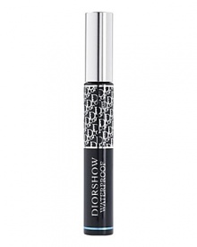 Rediscover the favourite of the pros in a new waterproof version. A catwalk staple, Diorshow Waterproof elevates your eyes to star status anytime and every time. Diorshow Waterproof Mascara offers an ultra-glamorous make-up result - with lashes thickened, lengthened and curved to the nth degree - simply extraordinary, combined with state-of-the-art Aquastop technology for excellent water-resistance.