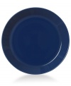 With a minimalist design and unparalleled durability, the Teema dinner plate makes preparing and serving meals a cinch. Featuring a sleek angled edge in glossy blue porcelain by Kaj Franck for Iittala.