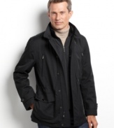 Military formation: A jacket from Tasso Elba with the pockets and stylish functionality inspired by a field jacket.