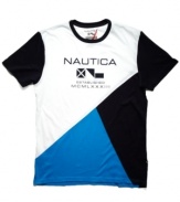 Liven up your casual style with this slim-fit t-shirt from Nautica.