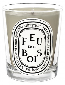 This candle is a very sophisticated blend of rare woody essences. It evokes the characteristic fragrance of a real wood fire in a fire place.Woody 50-60 hours burn time Keep wick trimmed to ½ to ensure optimal use Hand poured and made in France