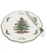 With an historic pattern starring the most cherished symbol of the season, Spode's Christmas Tree cheese plate is a festive gift to holiday homes. A serrated knife completes the picture.