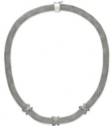 X marks the sport. Round-cut diamonds (1/3 ct. t.w.) decorate chic, X-shaped stations on this sterling silver mesh necklace. Approximate length: 19 inches.