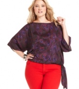 Flaunt a fashionable look with MICHAEL Michael Kors' butterfly sleeve plus size top, featuring a peacock-print.