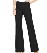 In a relaxed wide-leg style, these linen MICHAEL Michael Kors trousers are perfect for looking polished with a springtime ease!